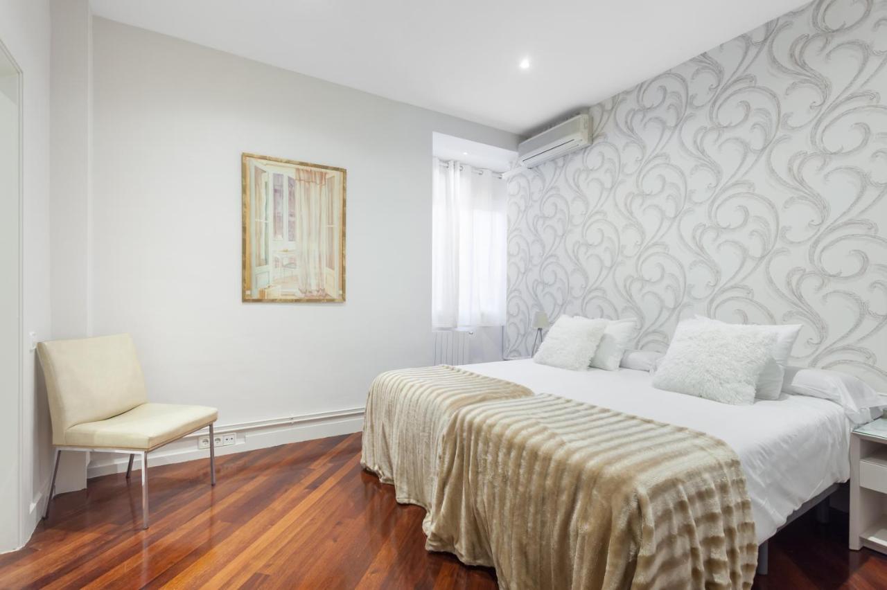 Art House Granvia Apartment Барселона Екстериор снимка