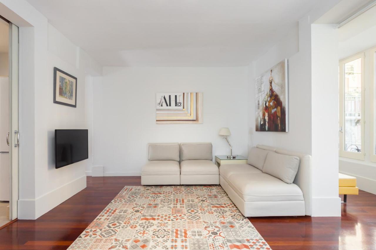 Art House Granvia Apartment Барселона Екстериор снимка