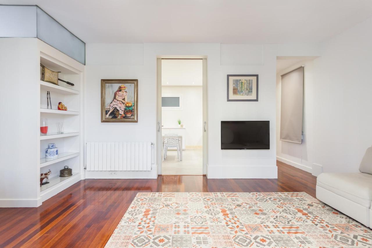 Art House Granvia Apartment Барселона Екстериор снимка