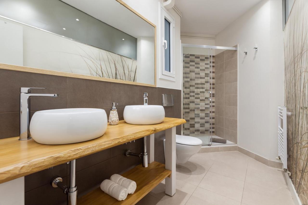 Art House Granvia Apartment Барселона Екстериор снимка